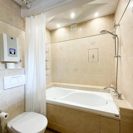 Trzy Strony Swiata - Wczasowa 1a By Zilla דירה אוסטקה