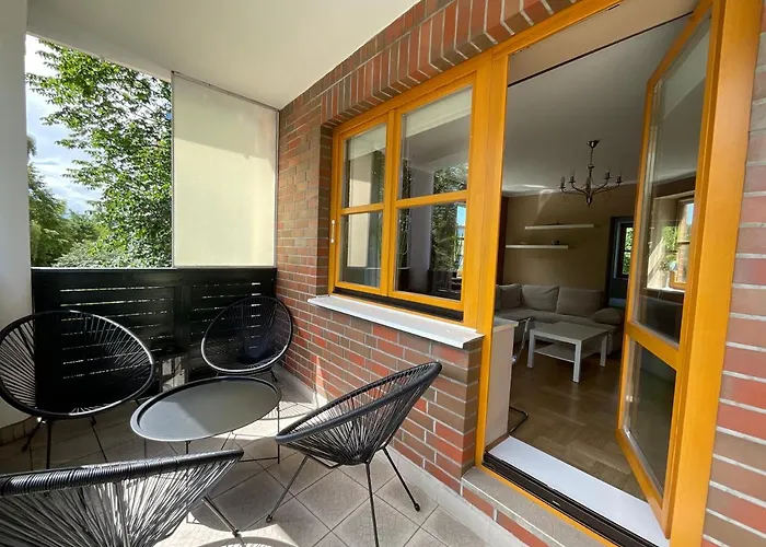 Trzy Strony Swiata - Wczasowa 1a By Zilla * אוסטקה